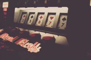 Grab the opportunities to understand how to Play Video Poker Slots on Your Phone?