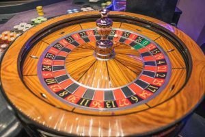 pros and cons of playing Roulette